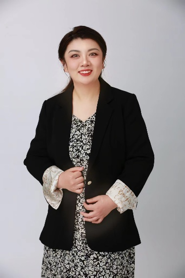 代恩瑋老師 - 企業培訓師